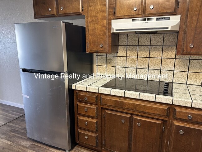 Building Photo - Back On The Rental Market Update 3 Bedroom Home With A Swimming Pool!!!