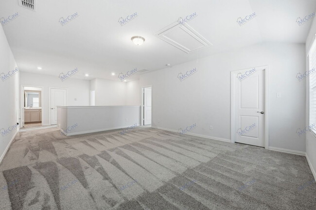 Building Photo - 236 Henly Dr