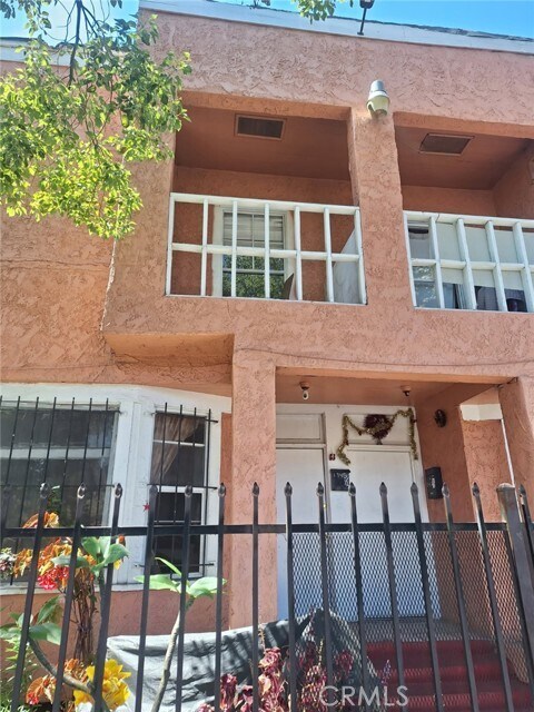 Building Photo - 1943 Estrella Ave