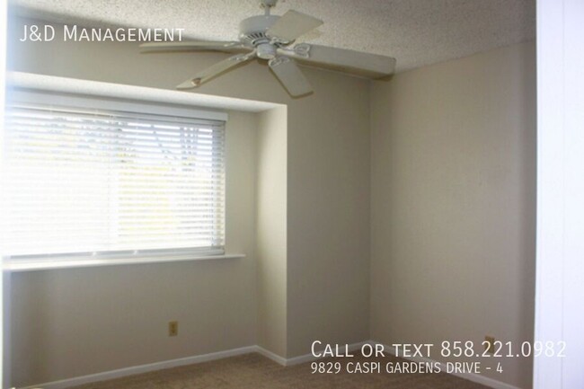 Building Photo - Santee Condo 3 bedroom Upstairs Unit.