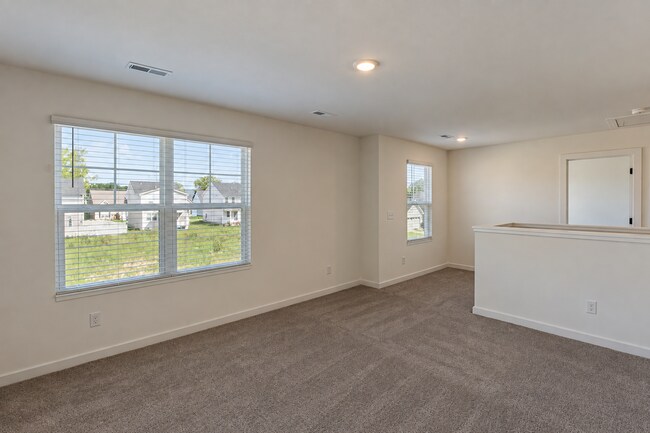 Building Photo - 1614 Links Dr