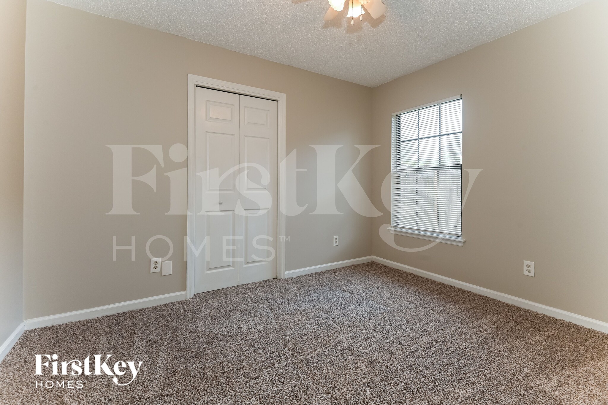 Building Photo - 4576 Antler Hill Dr E