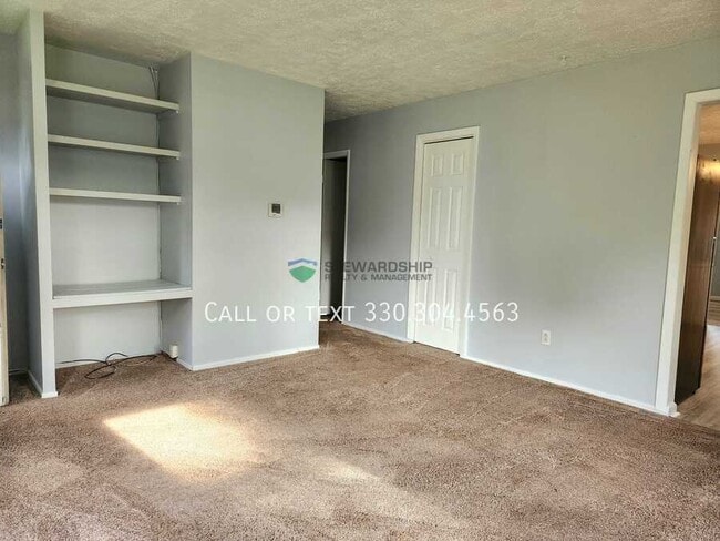 Building Photo - 2461 Briner Ave