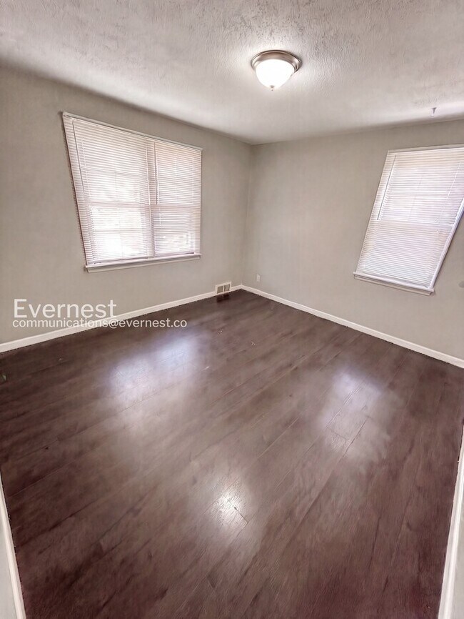 Building Photo - 9224 Kathlyn Dr