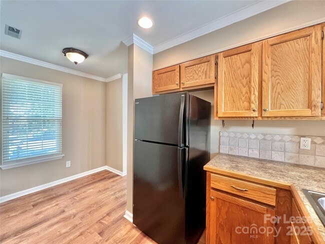 Building Photo - 9476 S Vicksburg Park Ct