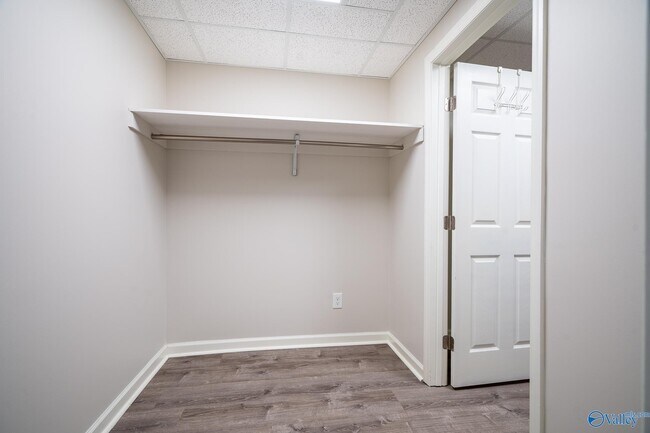 Building Photo - 205 High Rd