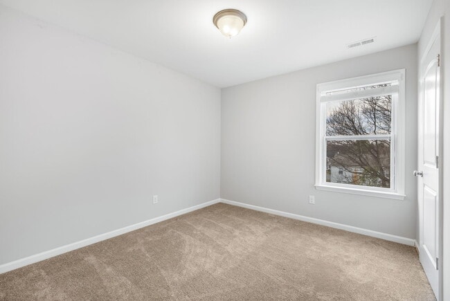 Building Photo - 4622 Meshack Ave