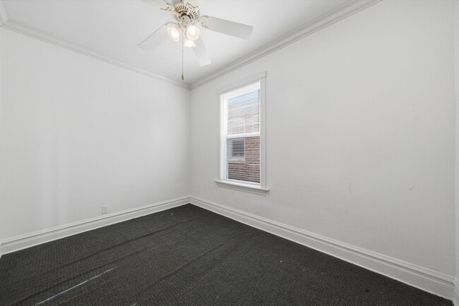 Building Photo - 3115 W 54th Pl