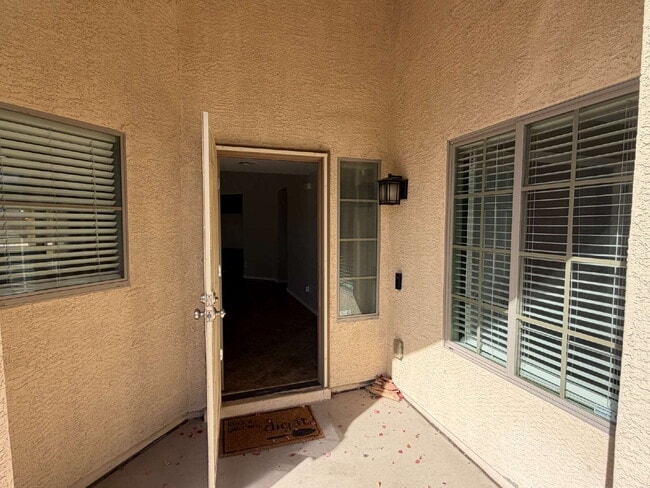 Building Photo - 2459 W Colt Ct