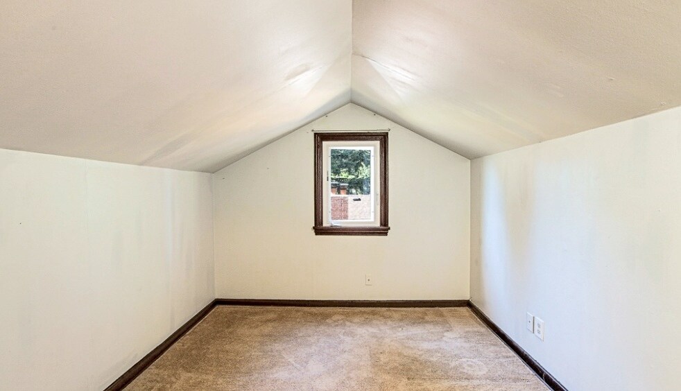 Small upstairs bedroom with closet in hall - 14526 Evanston Ave N