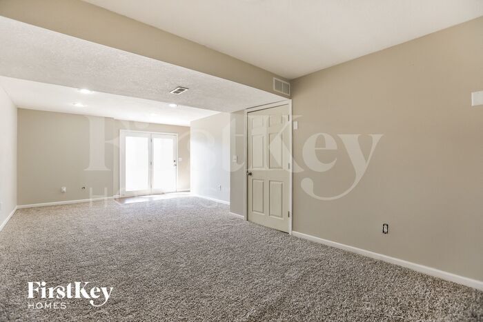 Building Photo - 6826 Willis Dr