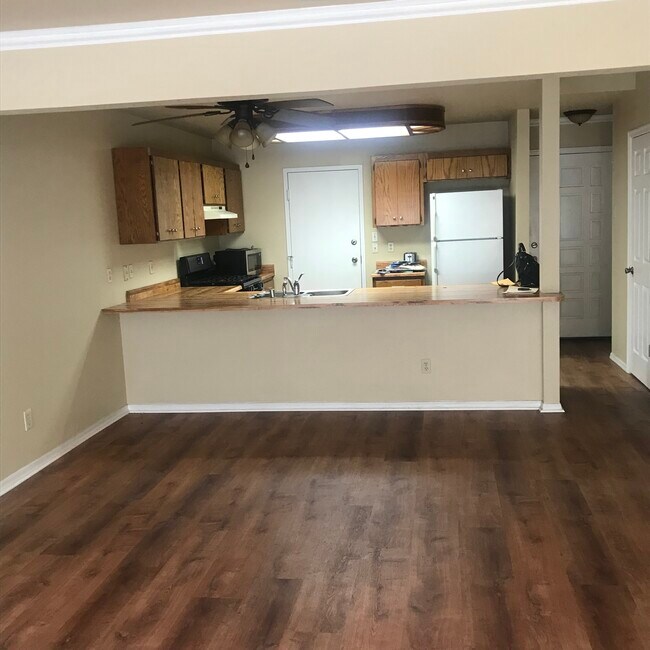 Building Photo - 1281 Burton Ct