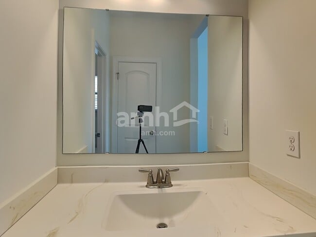 Building Photo - 1206 Brooksland Pl