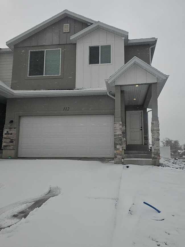 Building Photo - 112 E 730 N