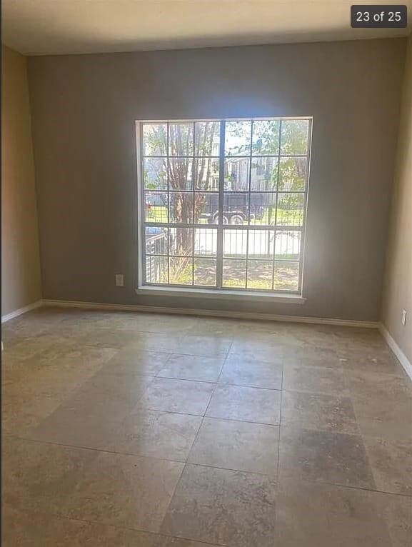 Building Photo - 12380 Sandpiper Dr