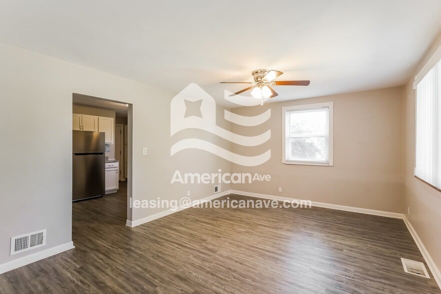 Building Photo - 9448 Beech Dr