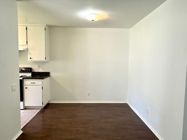 Building Photo - 1656 Orinda Ct