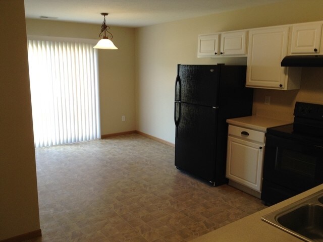 Building Photo - 3894 Snowshoe Ave