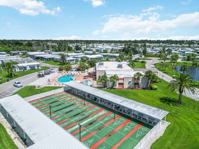 Building Photo - "Charming 2-Bed, 2-Bath Retreat in Nokomis!"