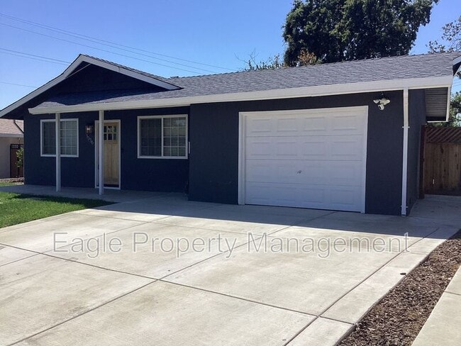 Building Photo - 1336 School St