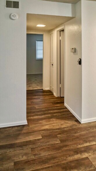 Building Photo - 3250 Oneal Cir