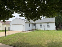 Building Photo - 3305 Valerie Dr