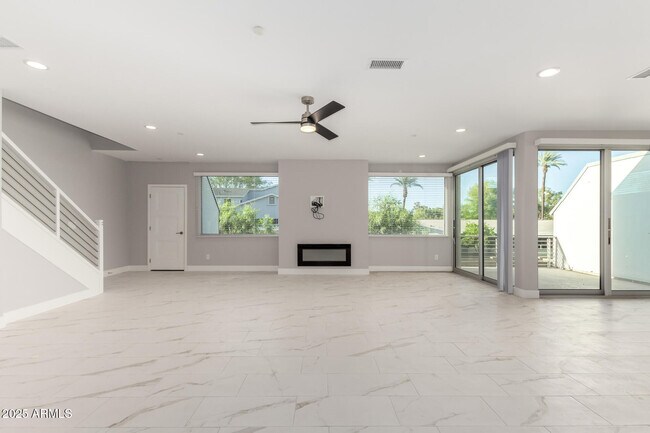 Building Photo - 4525 N 40th St