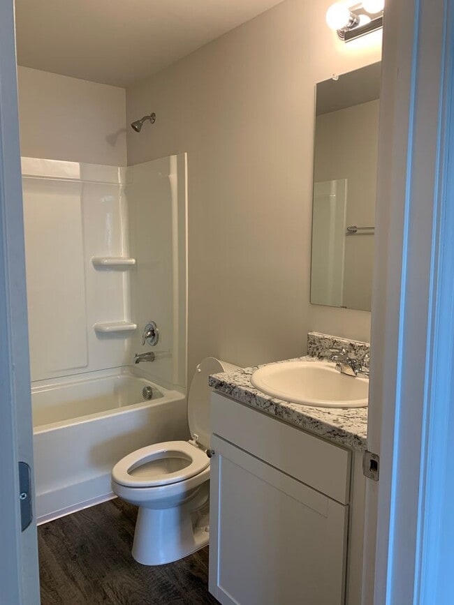 Building Photo - GET IT NOW!   New Three Bedroom | Two Bath Home in Cherokee Bend