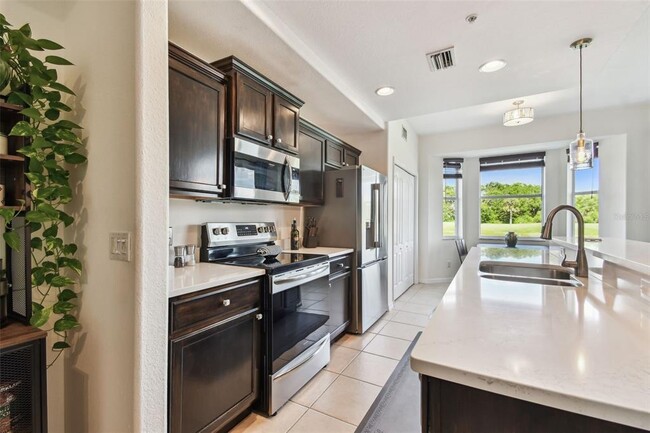 Building Photo - 1003 Fairwaycove Ln