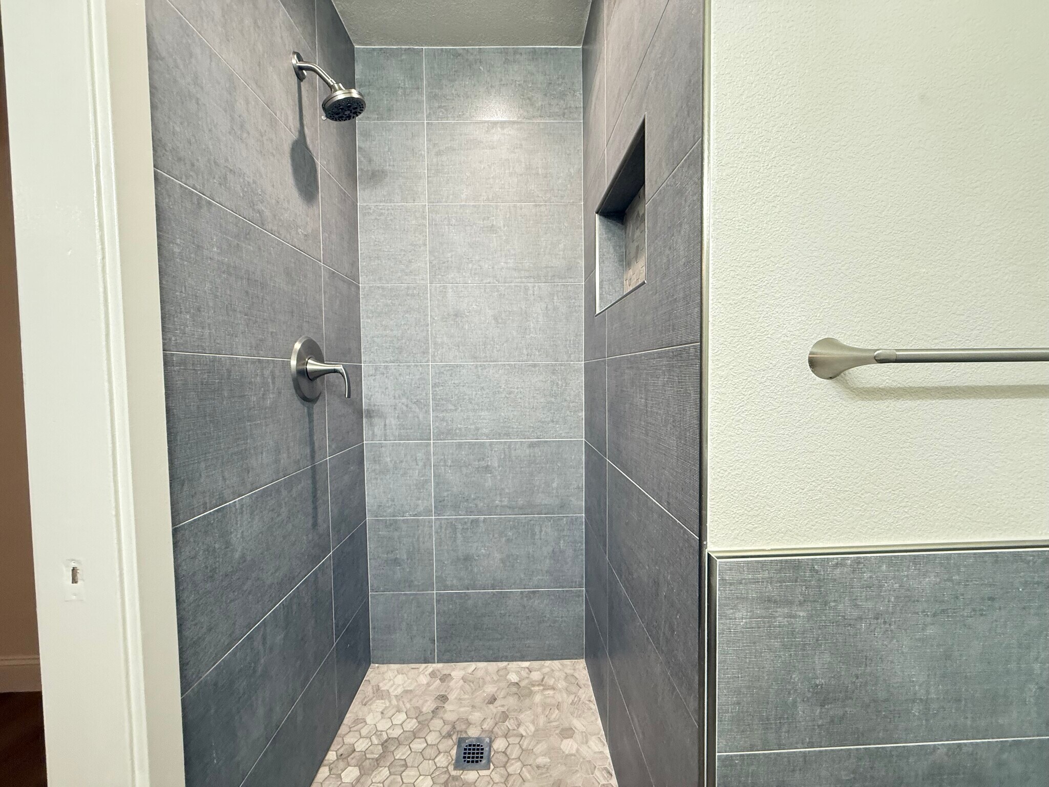 Building Photo - 6158 N Fresno St