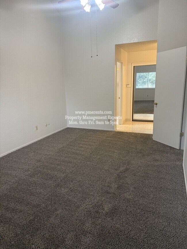 Building Photo - 9130 Cornwall Dr