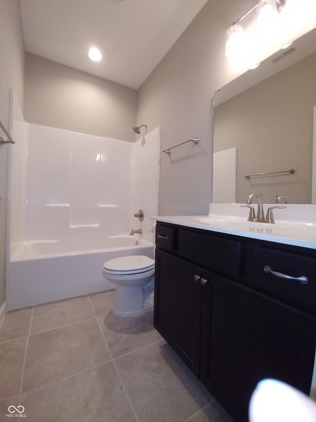 Building Photo - 818 Bluegrass Trail