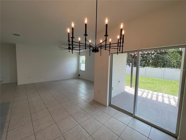 Building Photo - 689 Crown Rose Dr