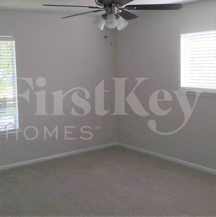 Building Photo - 17615 Tall Cypress Dr