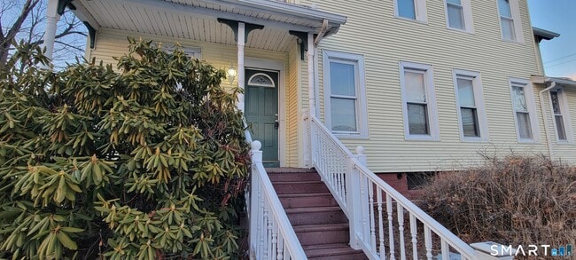 Building Photo - 130 Church St