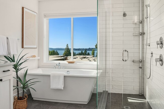 Building Photo - 4bd/3.25 Kirkland Home