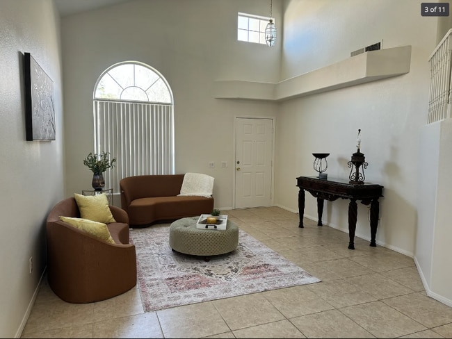 Building Photo - 8129 Riviera Beach Dr