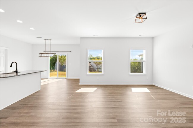 Building Photo - 18016 Wilbanks Dr