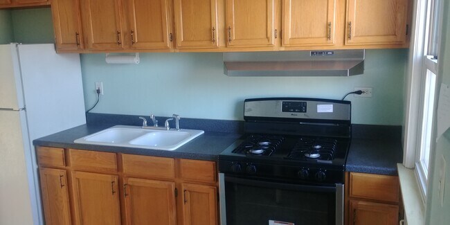 Building Photo - 12027 Moran St