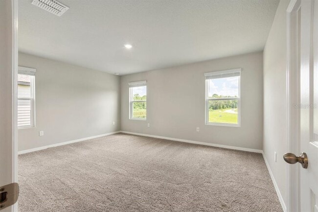 Building Photo - 726 Legacy Dr