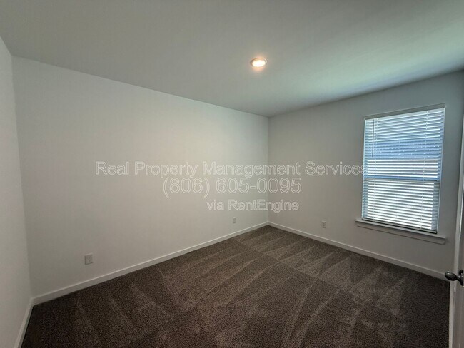 Building Photo - 2217 150th Pl