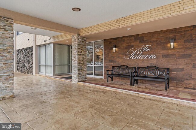 Building Photo - 5353 Columbia Pike