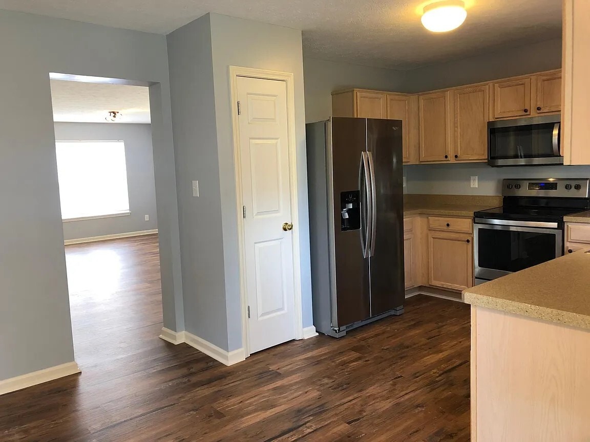 Building Photo - 12186 Split Granite Dr