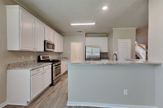 Building Photo - 17903 Timber Crossing Ln