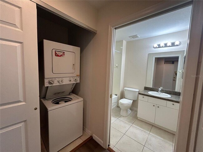 Building Photo - 5771 Sabal Trace Dr