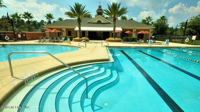 Building Photo - 211 Scotch Pebble Dr