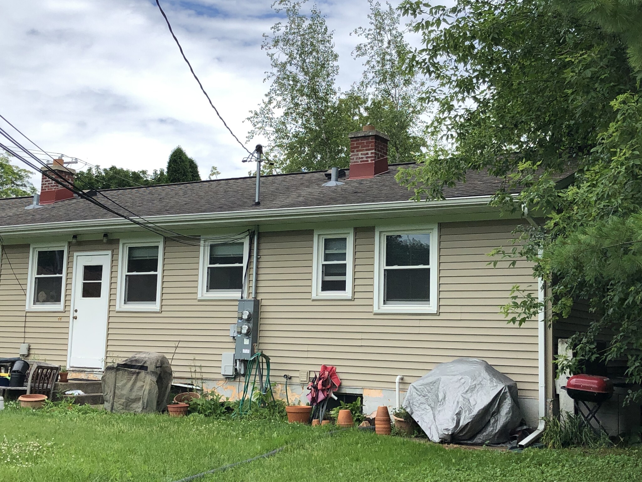 Exterior Rear - 2020 Field St