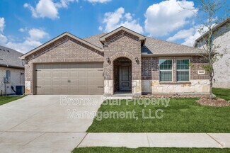 Building Photo - 3920 River Rock Ave