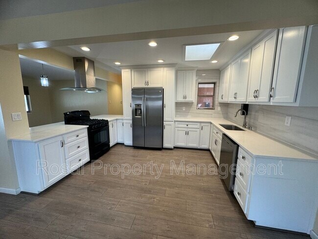 Building Photo - 8509 Las Camas Rd NE