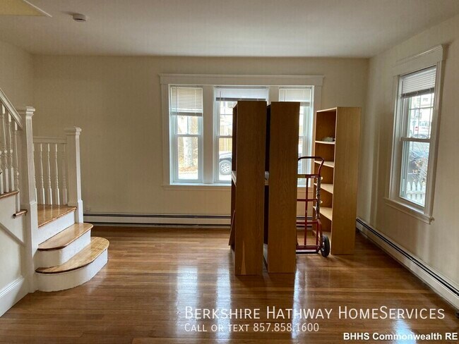 Building Photo - 36 Park Ave